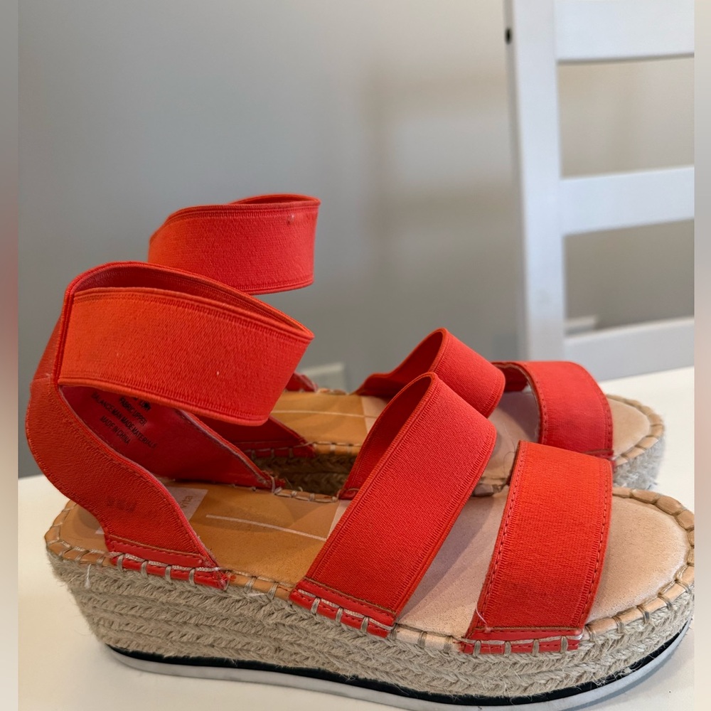 Dolce Vita Lury Espadrille Sandal 
Great Condition
Size 6